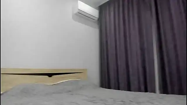 CandybbYY online show from April 2026 09:27:01 AM