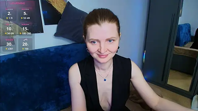 Liza  Evans online show from June 2026 02:22:01 AM