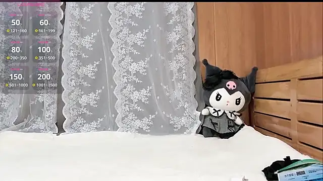 baiyueguang66 online show from April 2026 12:53:01 PM