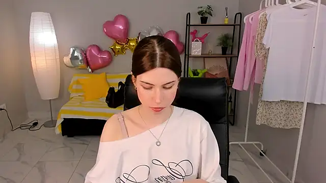 Snapshot of Umia_Bordered chatting on April 2026 11:44:02 AM Umia Bordered online show from April 2026 11:44:02 AM