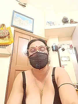 Sanjanabiswas947 online show from April 2026 07:58:02 PM