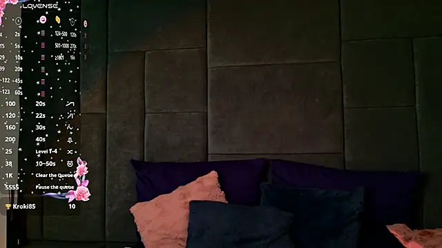 Littly white online show from April 2026 07:58:02 PM