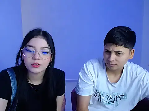 Snapshot of girlssextwo chatting on April 2026 01:45:02 PM girlssextwo online show from April 2026 01:45:02 PM