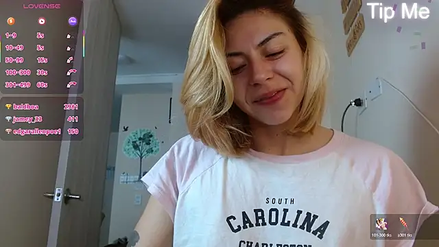 aprildumont online show from July 2026 12:32:02 PM