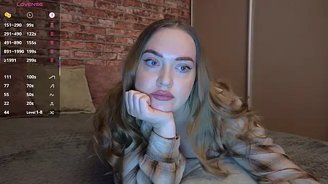 Snapshot of LeryKiss chatting on April 2026 02:40:02 PM LeryKiss online show from April 2026 02:40:02 PM