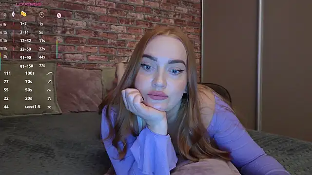 Snapshot of LeryKiss chatting on April 2026 01:37:02 PM LeryKiss online show from April 2026 01:37:02 PM