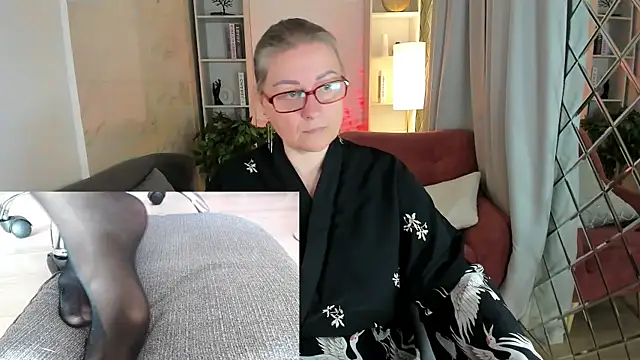 Alexandra Kind online show from May 2026 01:58:01 PM