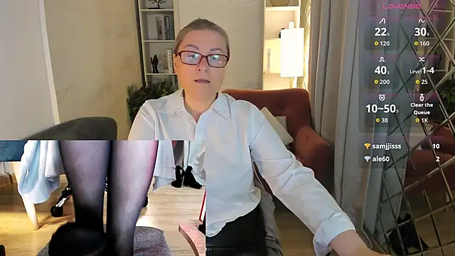 Alexandra Kind online show from June 2026 08:47:01 PM
