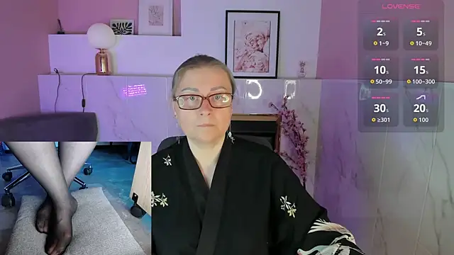 Alexandra Kind online show from May 2026 01:48:02 PM