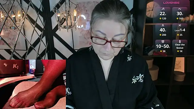 Alexandra Kind online show from May 2026 01:42:01 PM
