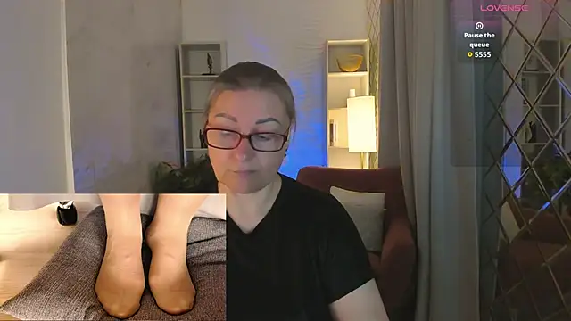 Alexandra Kind online show from May 2026 08:31:02 PM