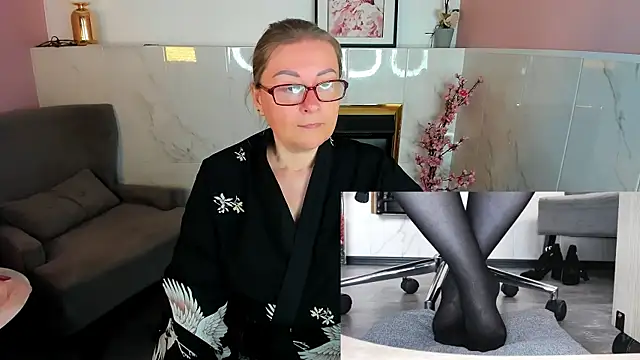 Alexandra Kind online show from June 2026 01:44:02 PM