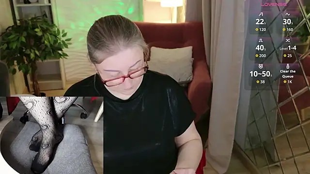 Alexandra Kind online show from May 2026 01:42:02 PM