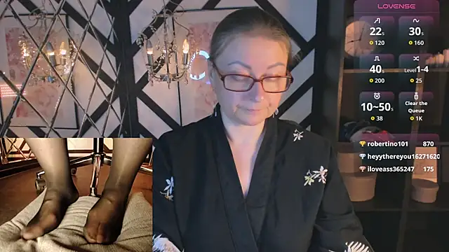 Alexandra Kind online show from May 2026 02:10:03 AM