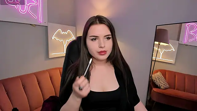 AliceLiador  online show from May 2026 02:42:02 PM