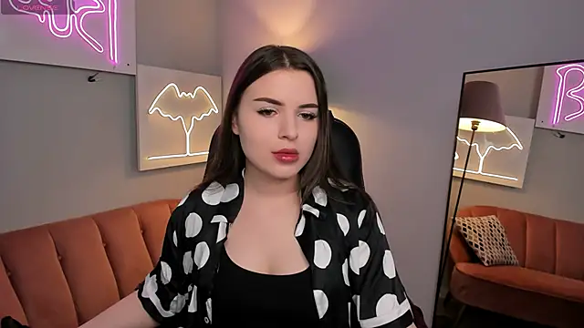 AliceLiador  online show from May 2026 02:28:01 PM