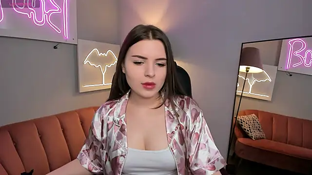 AliceLiador  online show from May 2026 02:22:01 PM