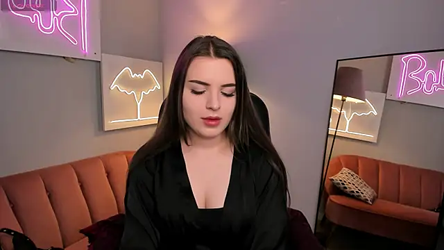 AliceLiador  online show from May 2026 02:45:01 PM