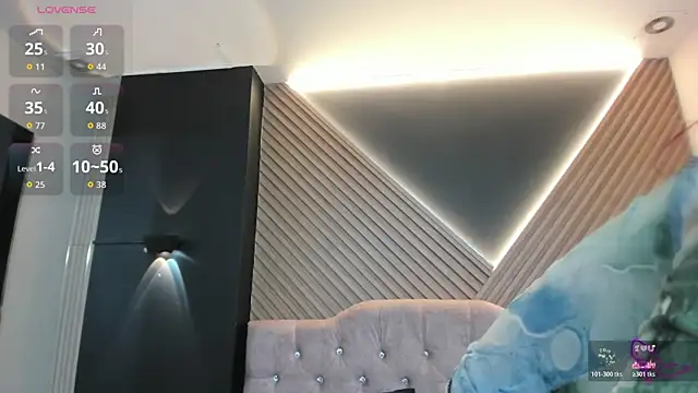 Snapshot of alejita_machado chatting on April 2026 12:06:02 PM alejita machado online show from April 2026 12:06:02 PM