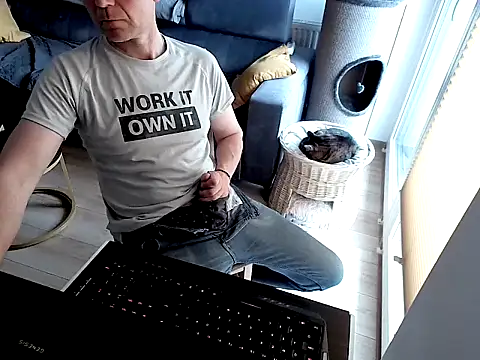 KoneserZmyslow online show from June 2026 12:24:02 PM