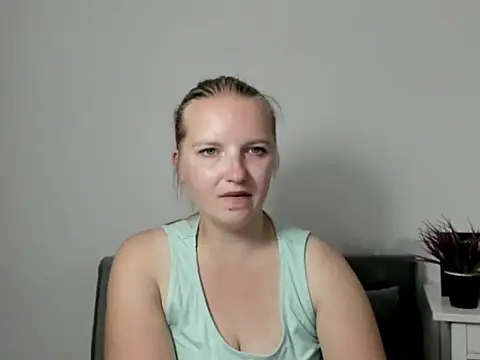 Snapshot of RoseTeacherX chatting on June 2026 05:21:02 PM RoseTeacherX online show from June 2026 05:21:02 PM