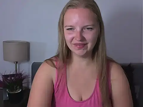 Snapshot of RoseTeacherX chatting on July 2026 07:45:01 AM RoseTeacherX online show from July 2026 07:45:01 AM