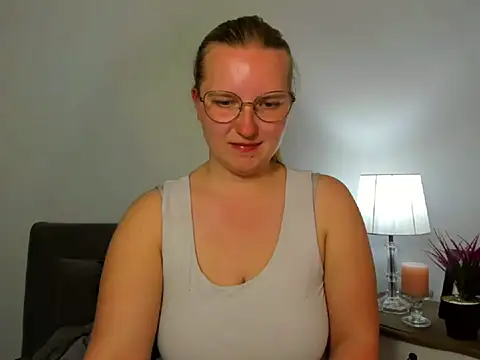 RoseTeacherX online show from April 2026 05:28:01 PM
