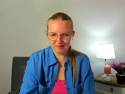 RoseTeacherX online show from April 2026 05:20:01 PM