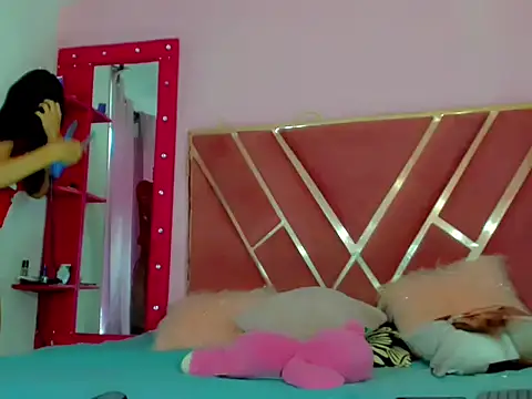 Dollcute  online show from April 2026 01:09:02 PM