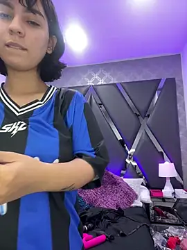 HaniKuspoka online show from June 2026 07:36:01 PM