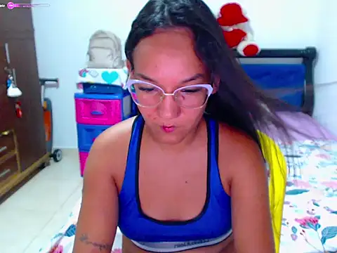 Roseluxs online show from May 2026 12:51:02 AM
