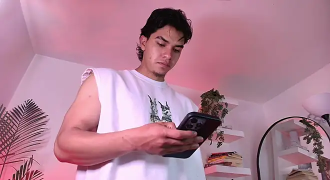 andyypalmer  online show from June 2026 01:05:02 PM