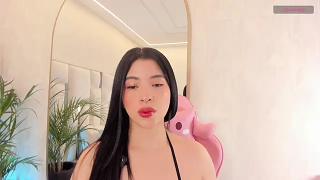 Snapshot of imnikaa_ chatting on June 2026 01:33:02 PM imnikaa online show from June 2026 01:33:02 PM