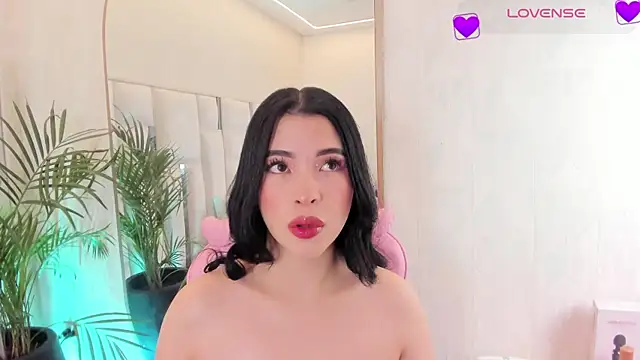Snapshot of imnikaa_ chatting on June 2026 01:28:01 PM imnikaa online show from June 2026 01:28:01 PM