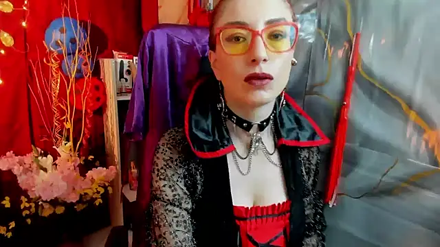 Queenscarlettsecret online show from July 2026 12:59:02 PM