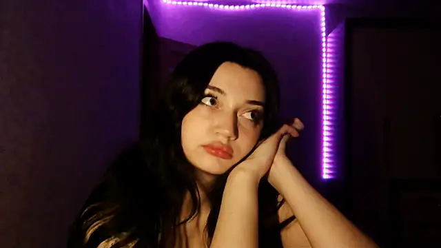 babelillian online show from April 2026 07:58:02 PM