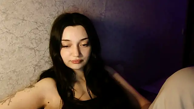 babelillian online show from April 2026 09:28:01 PM