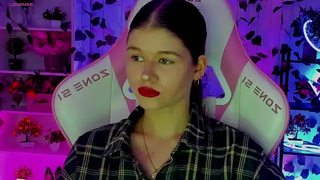 alice tails online show from April 2026 09:53:01 PM