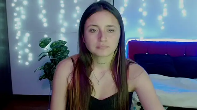 LucyArcy online show from April 2026 09:39:33 PM