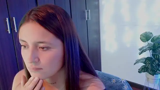 LucyArcy online show from April 2026 09:06:01 PM