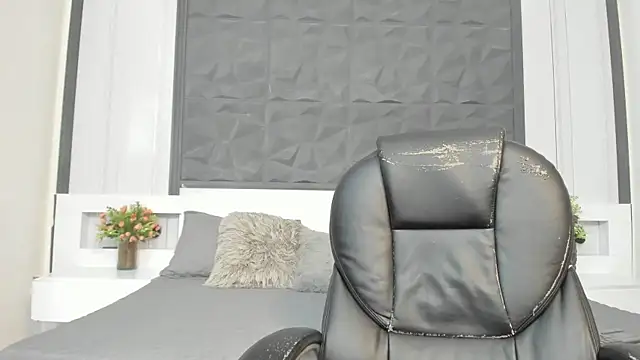 Snapshot of sophia_blade_ chatting on May 2026 02:46:01 AM sophia blade online show from May 2026 02:46:01 AM