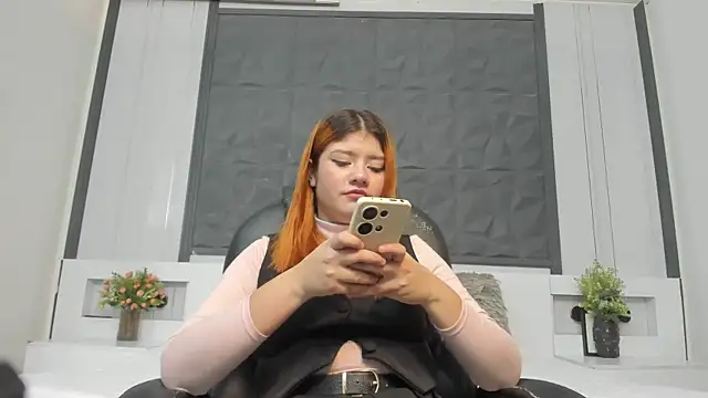 Snapshot of sophia_blade_ chatting on May 2026 01:22:02 AM sophia blade online show from May 2026 01:22:02 AM