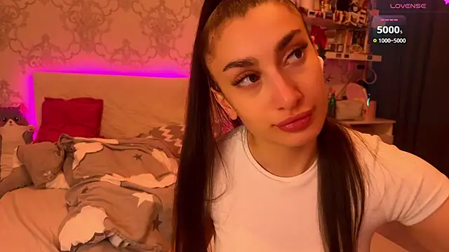 Snapshot of MyNaomi chatting on June 2026 09:54:02 PM MyNaomi online show from June 2026 09:54:02 PM
