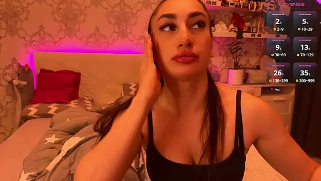 Snapshot of MyNaomi chatting on July 2026 06:30:02 PM MyNaomi online show from July 2026 06:30:02 PM