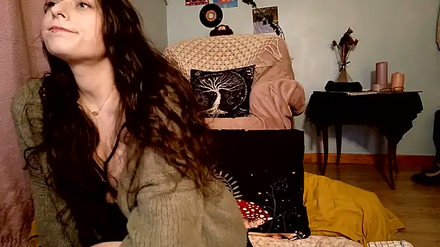 missclochette online show from July 2026 12:12:02 PM