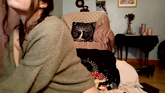 missclochette online show from August 2026 06:34:01 PM