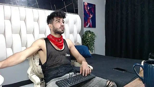 aaron jones 1 online show from April 2026 09:39:33 PM