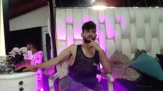 aaron jones 1 online show from April 2026 08:53:02 PM