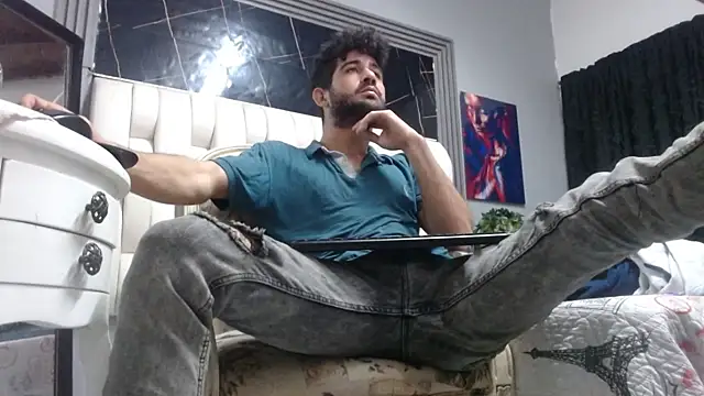 aaron jones 1 online show from May 2026 03:36:01 AM