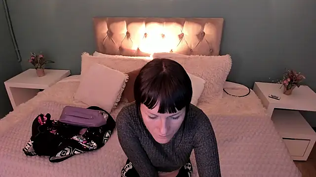 Kim Jeins666  online show from May 2026 12:45:02 PM